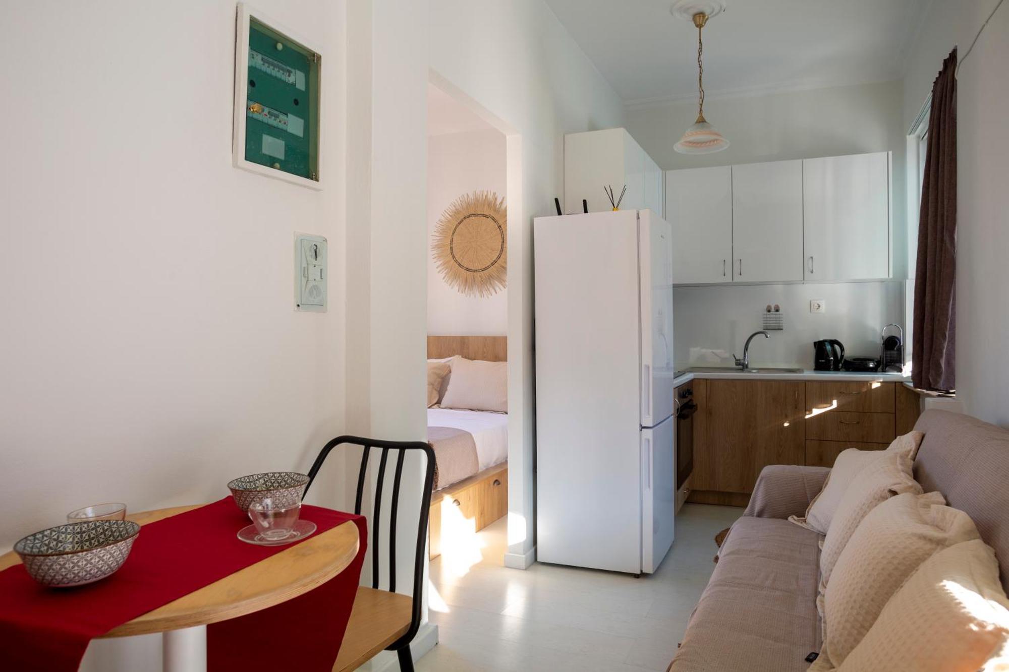 Silk Mill Metaxourgeio, Centre Apartment